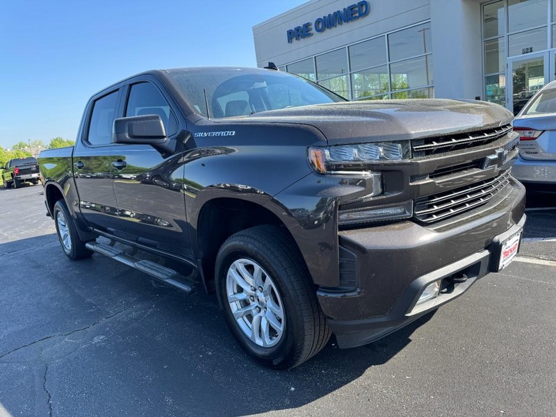 Chevrolet Silverado 1500 Vehicle Image 02