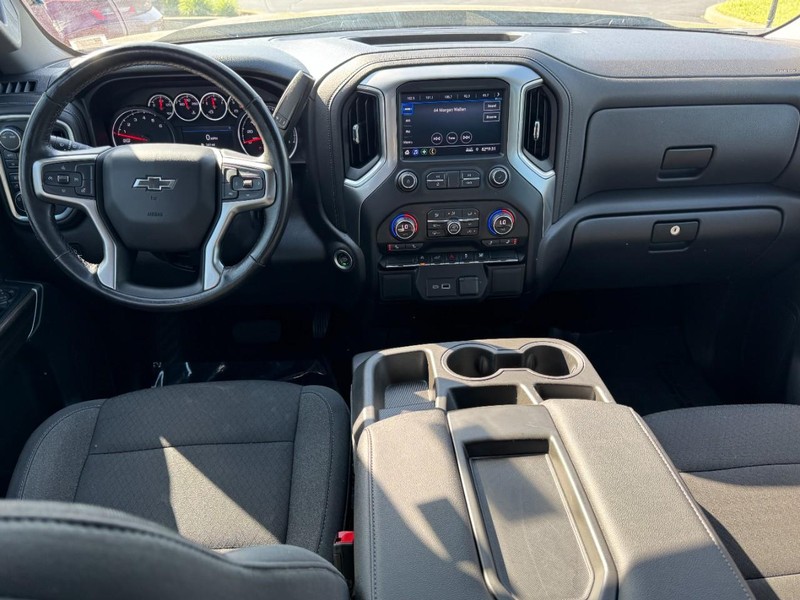 Chevrolet Silverado 1500 Vehicle Image 11