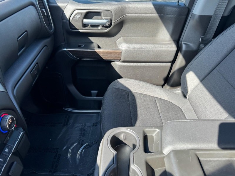 Chevrolet Silverado 1500 Vehicle Image 13
