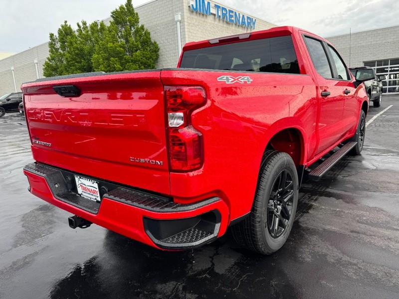 Chevrolet Silverado 1500 Vehicle Image 04