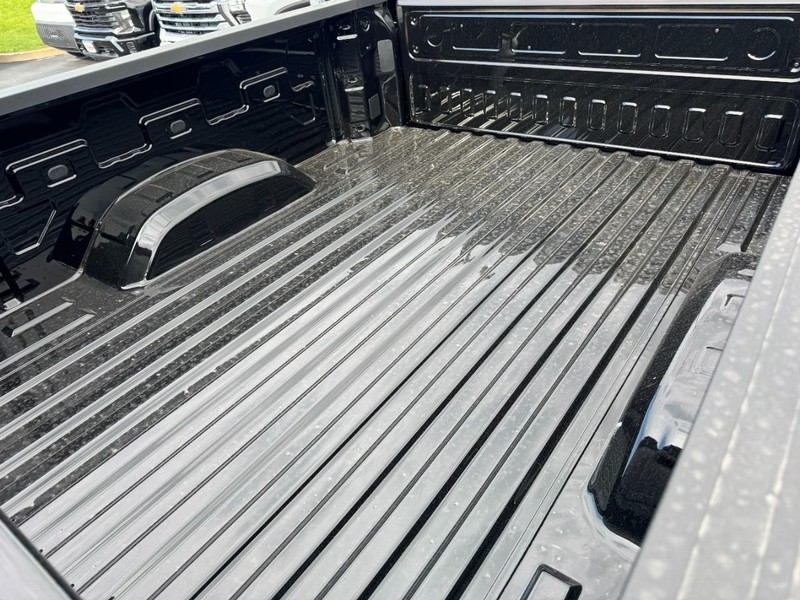 Chevrolet Silverado 2500HD Vehicle Image 08