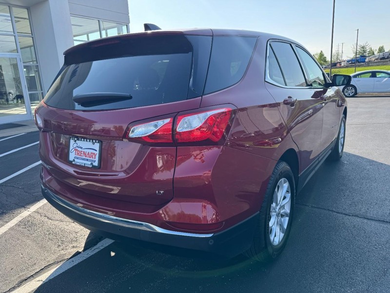 Chevrolet Equinox Vehicle Full-screen Gallery Image 03