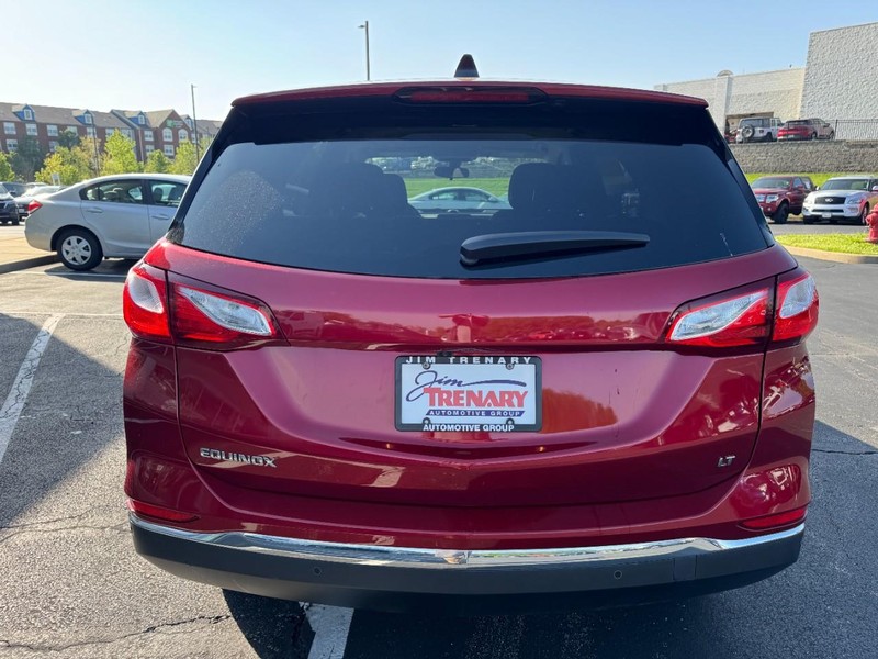 Chevrolet Equinox Vehicle Full-screen Gallery Image 04