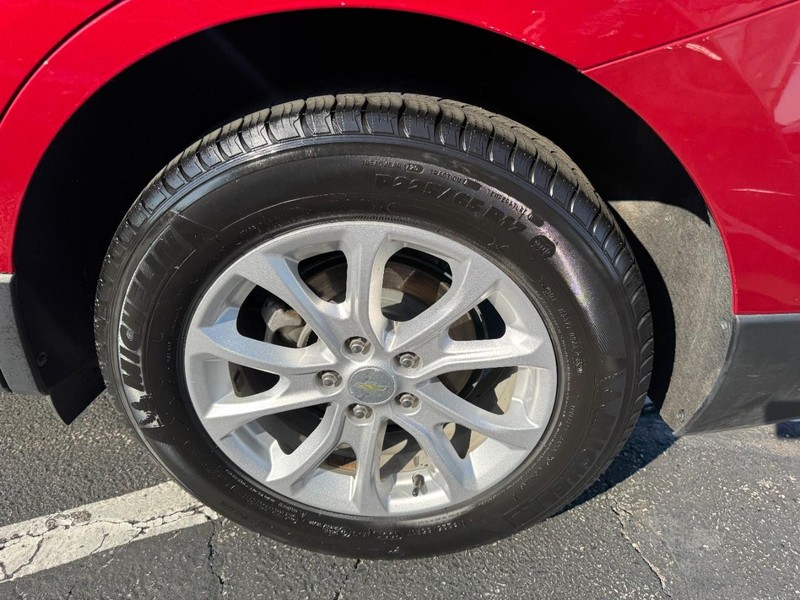 Chevrolet Equinox Vehicle Full-screen Gallery Image 07