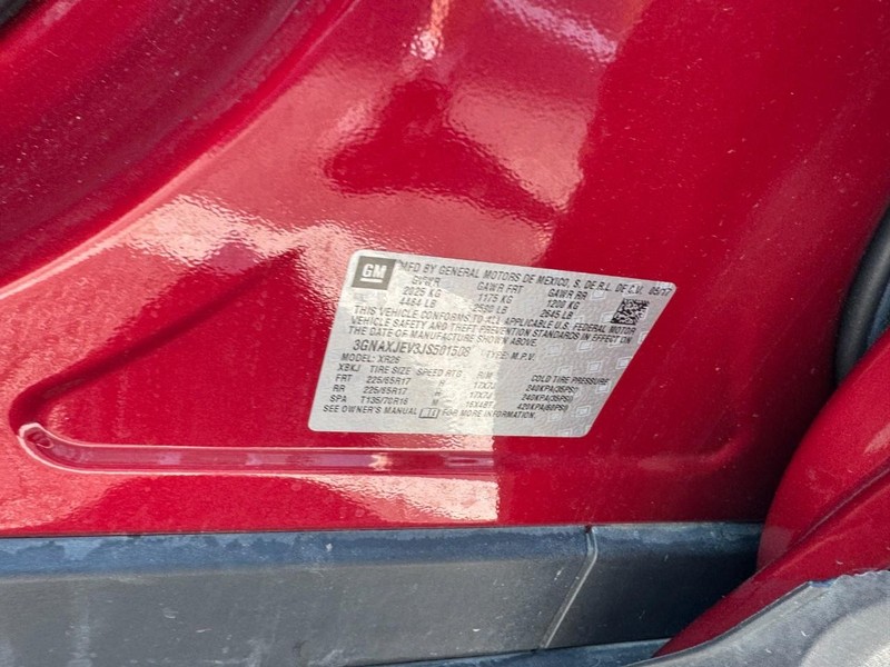 Chevrolet Equinox Vehicle Full-screen Gallery Image 23