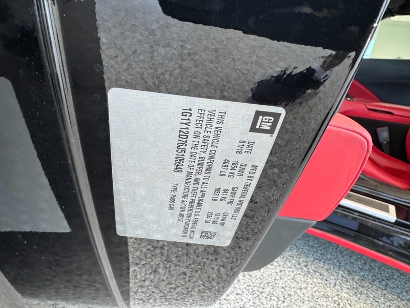 Chevrolet Corvette Vehicle Full-screen Gallery Image 20