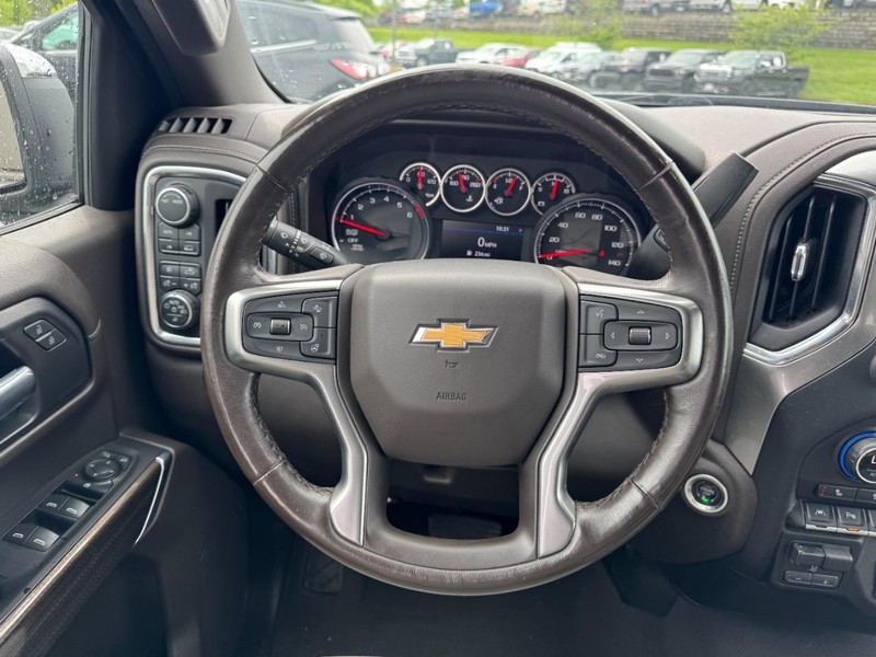 Chevrolet Silverado 1500 Vehicle Image 12