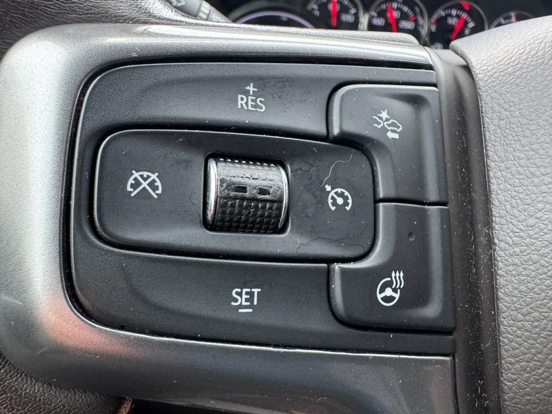 Chevrolet Silverado 1500 Vehicle Image 17