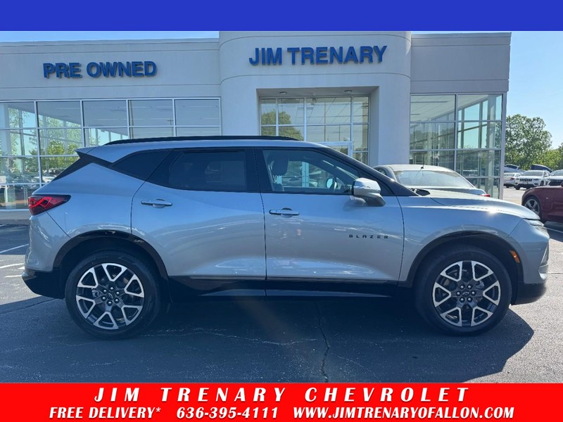 Chevrolet Blazer Vehicle Full-screen Gallery Image 01