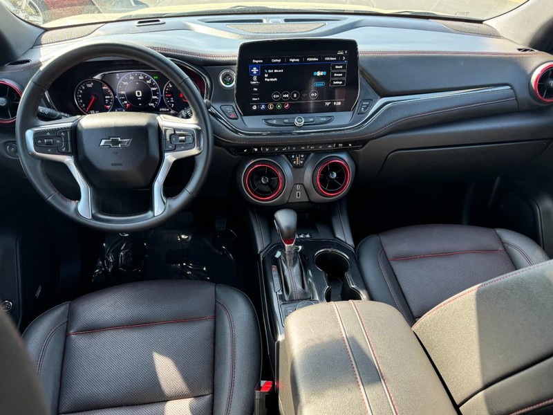 Chevrolet Blazer Vehicle Full-screen Gallery Image 11