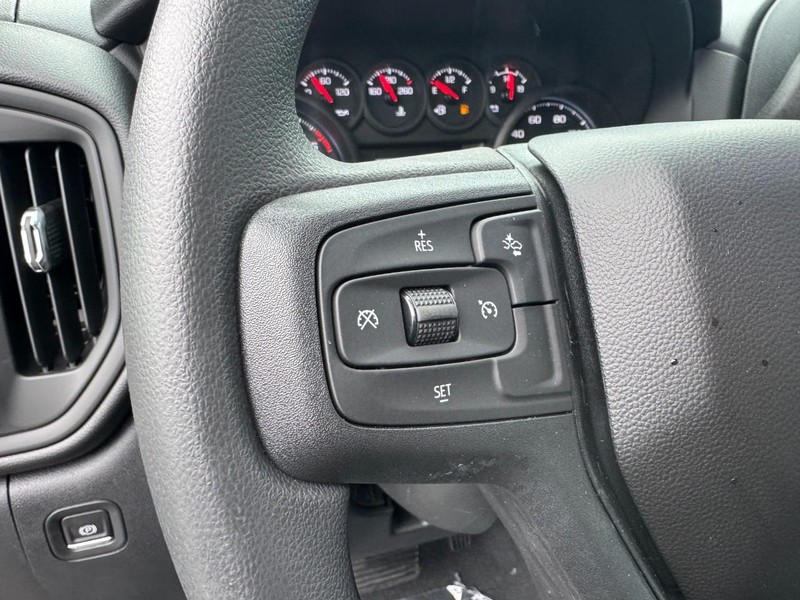 Chevrolet Silverado 1500 Vehicle Image 13