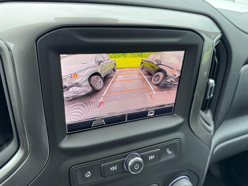 Chevrolet Silverado 1500 Vehicle Image 16