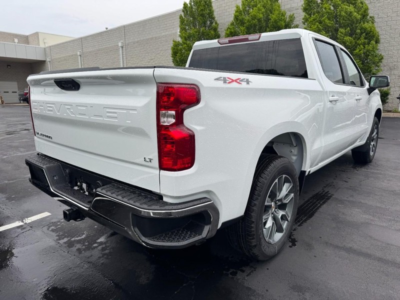 Chevrolet Silverado 1500 Vehicle Image 04