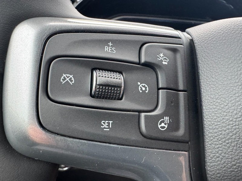 Chevrolet Silverado 1500 Vehicle Image 12