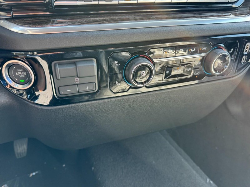 Chevrolet Silverado 1500 Vehicle Image 15