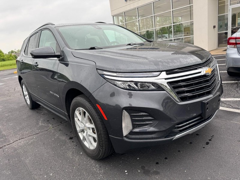 Chevrolet Equinox Vehicle Full-screen Gallery Image 02