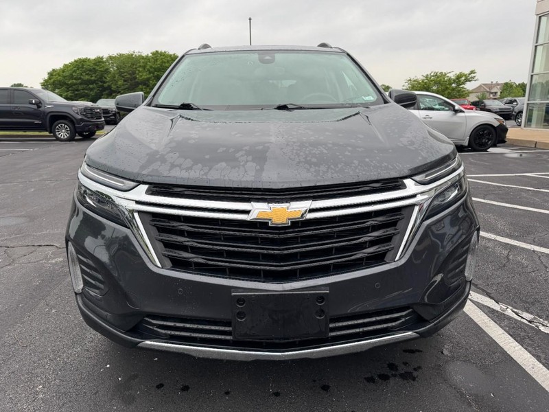 Chevrolet Equinox Vehicle Full-screen Gallery Image 09