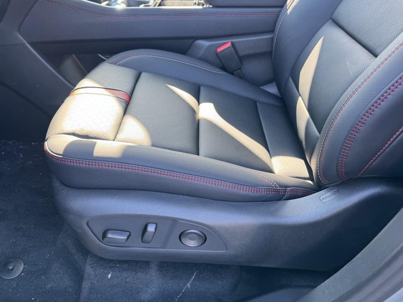 Chevrolet Traverse Vehicle Image 09