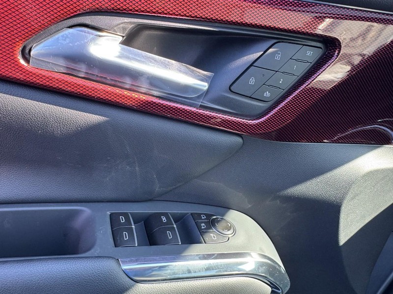 Chevrolet Traverse Vehicle Image 10