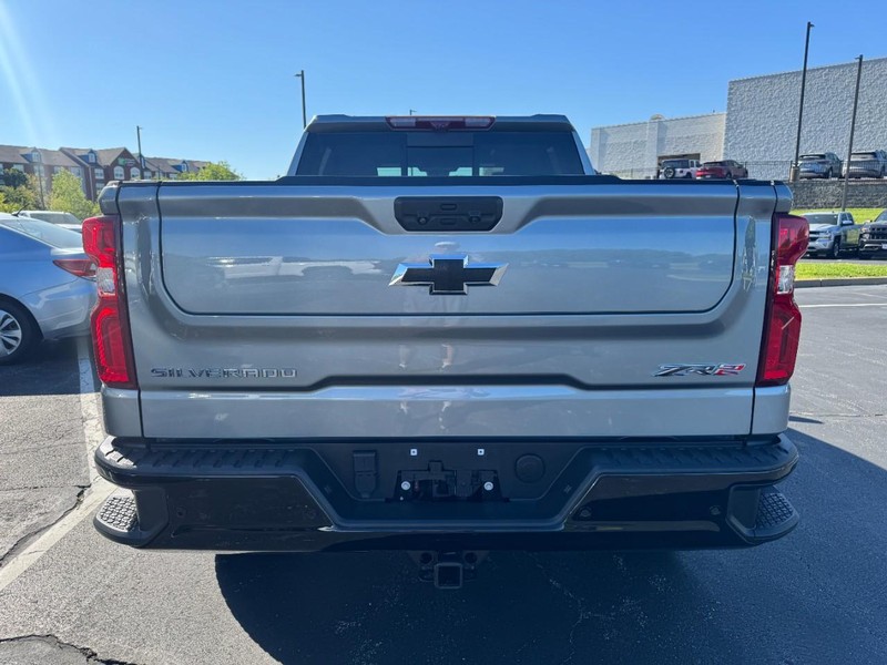 Chevrolet Silverado 1500 Vehicle Image 04