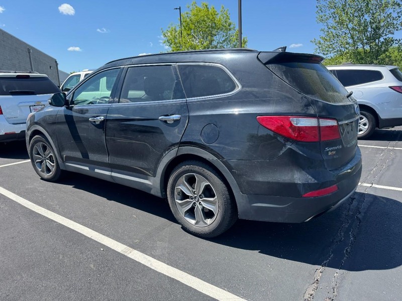 Hyundai Santa Fe Vehicle Image 04