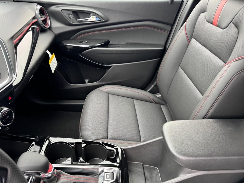 Chevrolet Trax Vehicle Image 08