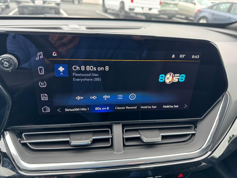 Chevrolet Trax Vehicle Image 14