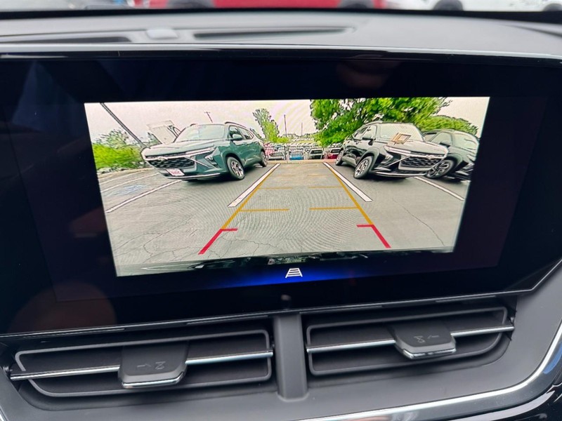Chevrolet Trax Vehicle Image 15