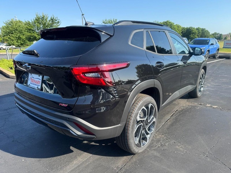 Chevrolet Trax Vehicle Image 03