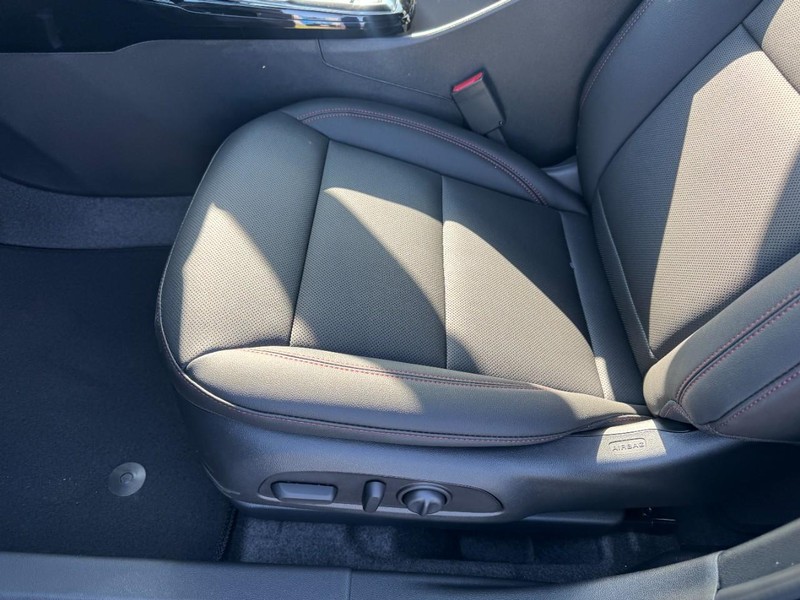 Chevrolet Trax Vehicle Image 09