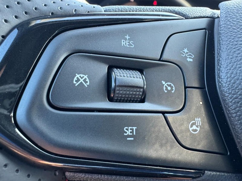 Chevrolet Trax Vehicle Image 11