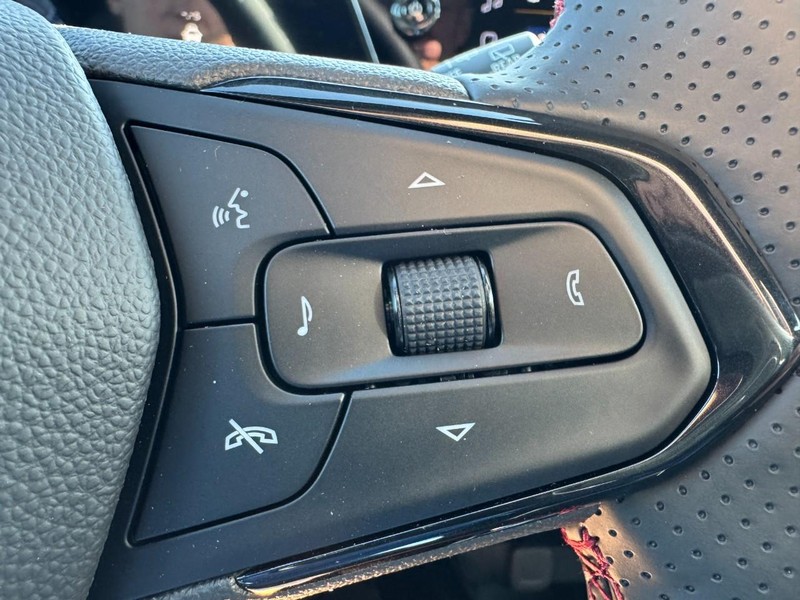 Chevrolet Trax Vehicle Image 12