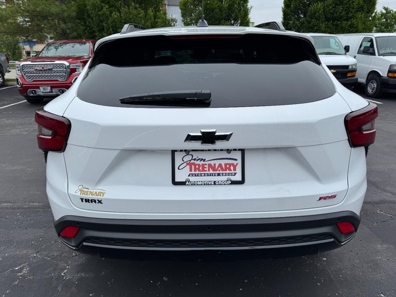 Chevrolet Trax Vehicle Image 04