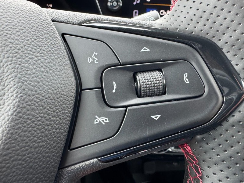 Chevrolet Trax Vehicle Image 12