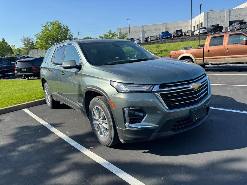 Chevrolet Traverse Vehicle Image 03