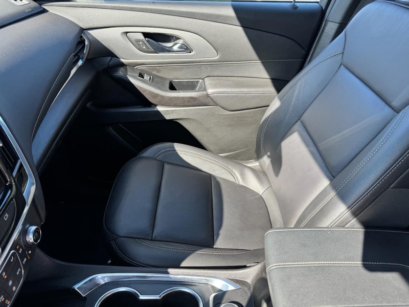 Chevrolet Traverse Vehicle Image 13