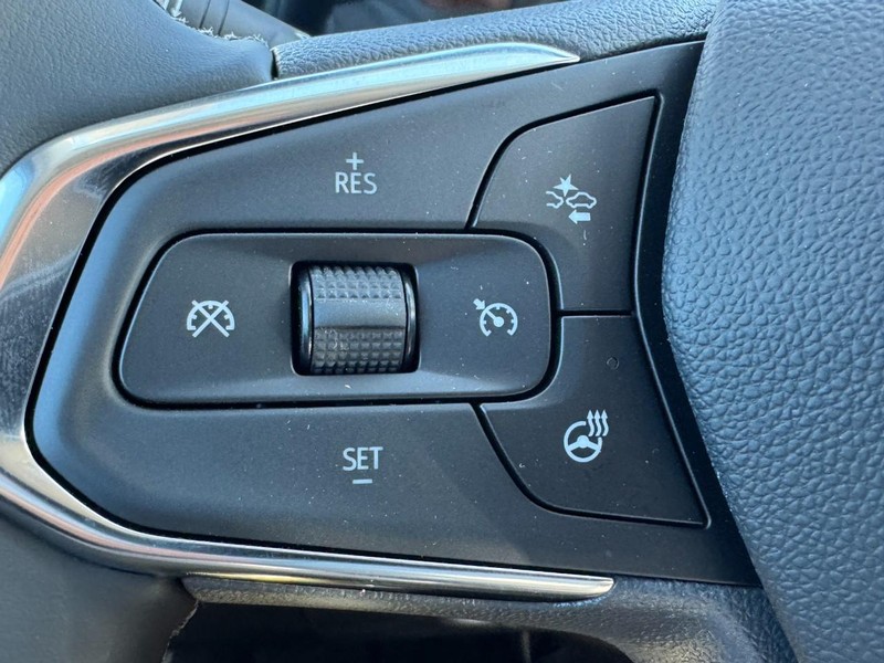 Chevrolet Trax Vehicle Image 11