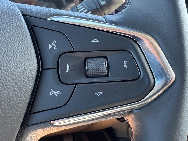 Chevrolet Trax Vehicle Image 12