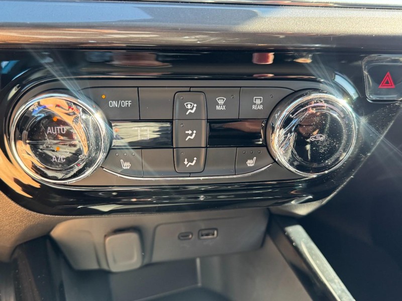 Chevrolet Trax Vehicle Image 13