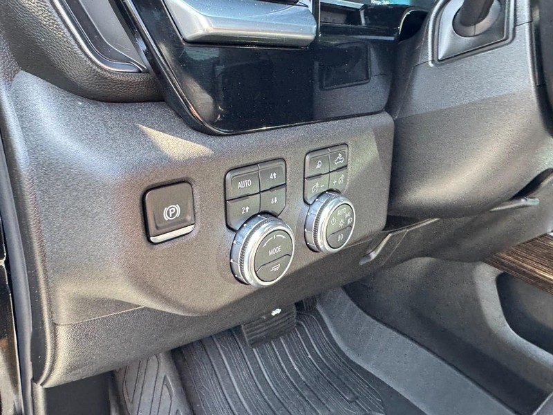 GMC Sierra 1500 Vehicle Image 17