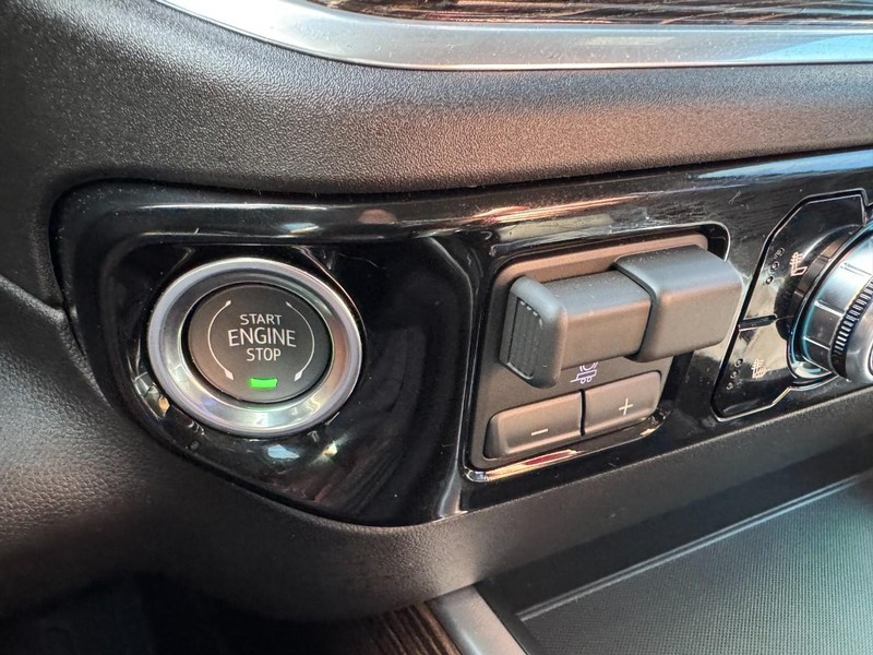 GMC Sierra 1500 Vehicle Image 24