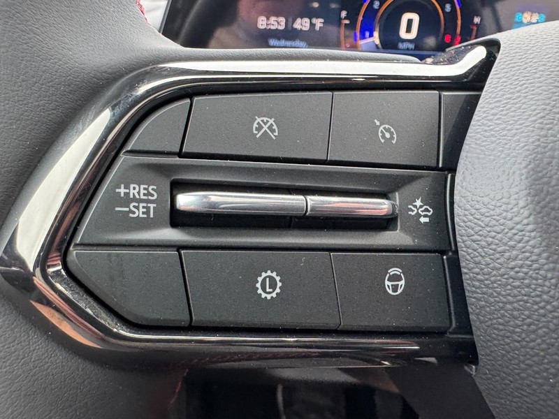 Chevrolet Traverse Vehicle Image 12