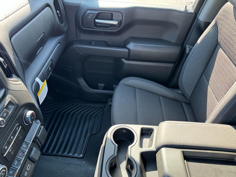 Chevrolet Silverado 1500 Vehicle Image 09