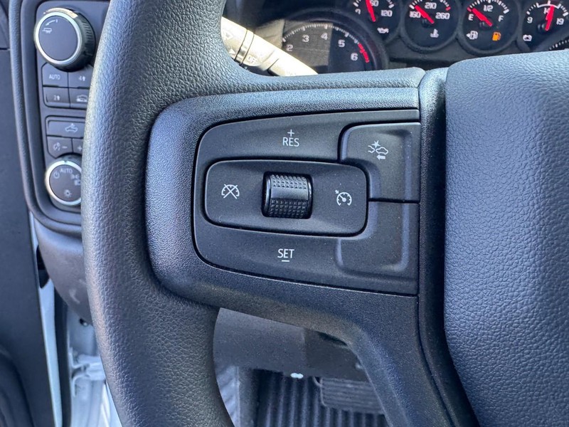 Chevrolet Silverado 1500 Vehicle Image 13
