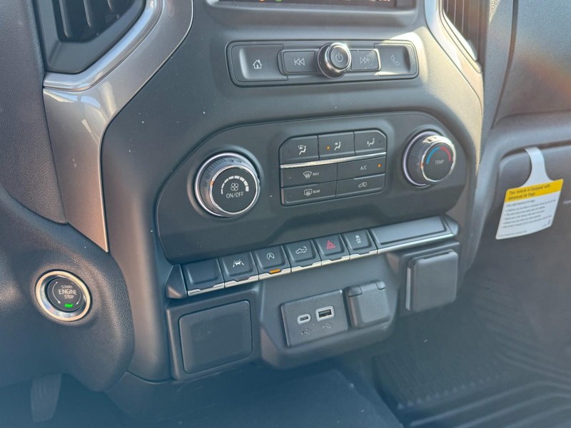 Chevrolet Silverado 1500 Vehicle Image 14