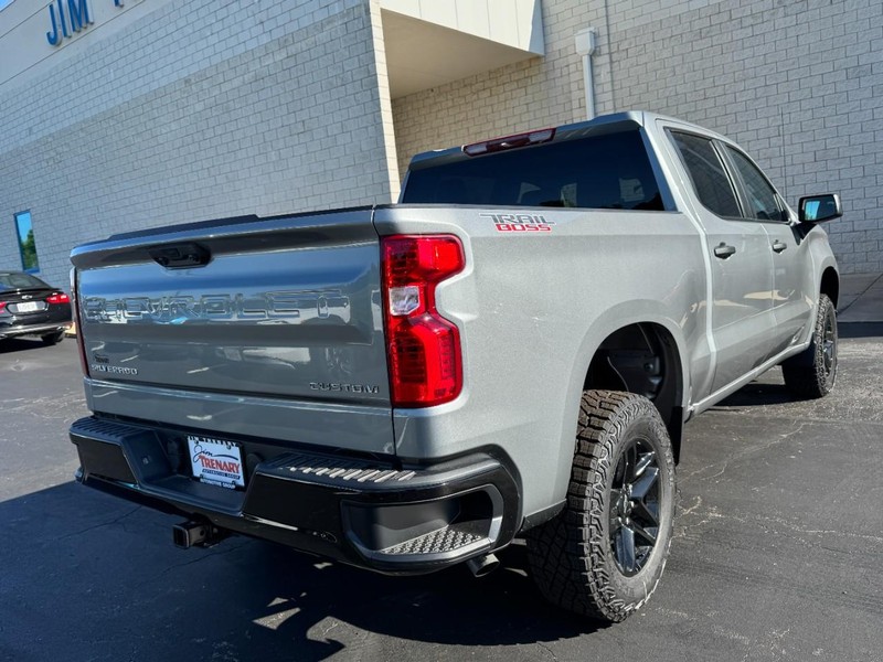 Chevrolet Silverado 1500 Vehicle Image 03