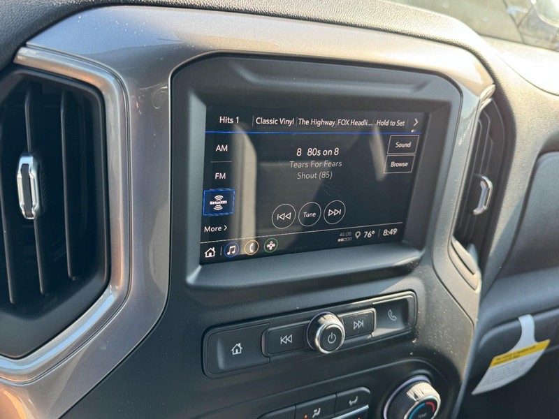 Chevrolet Silverado 1500 Vehicle Image 14