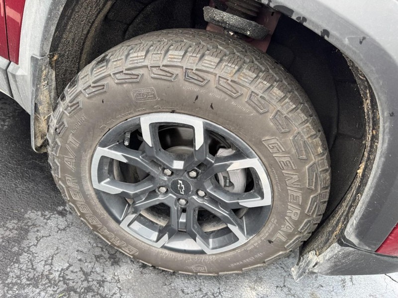 Chevrolet Equinox Vehicle Full-screen Gallery Image 05