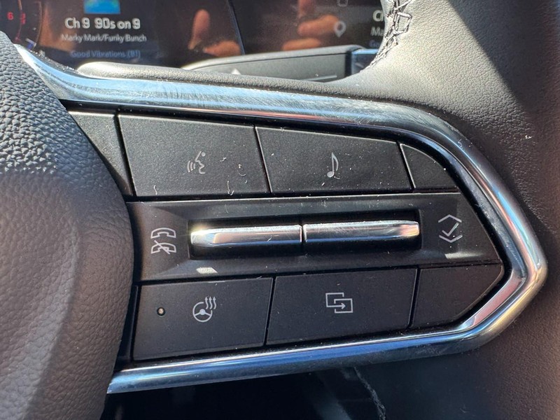 Chevrolet Equinox Vehicle Image 17