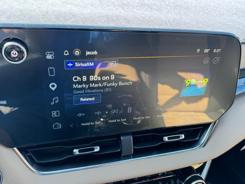 Chevrolet Equinox Vehicle Image 19